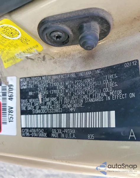 2012 Toyota Sienna Le 8-Passenger z USA, uszkodzony, nr VIN 5TDKK3DC7CS228653